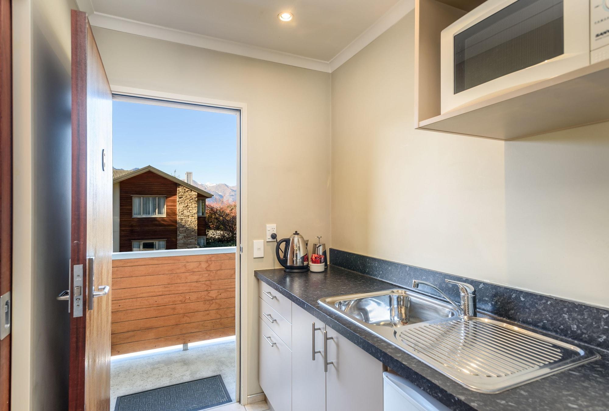 Queenstown Motel Apartments (Adults Only) Dış mekan fotoğraf