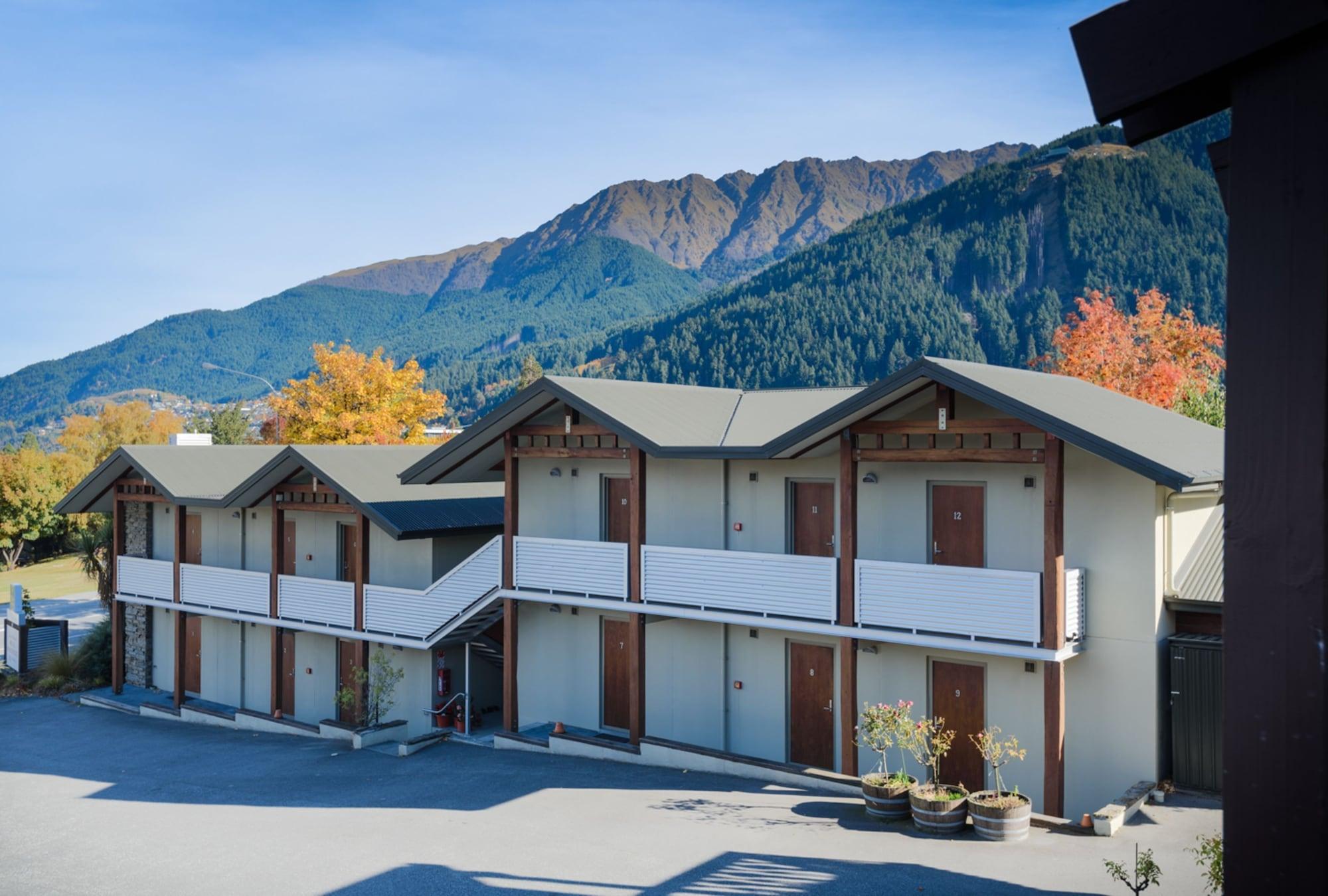 Queenstown Motel Apartments (Adults Only) Dış mekan fotoğraf