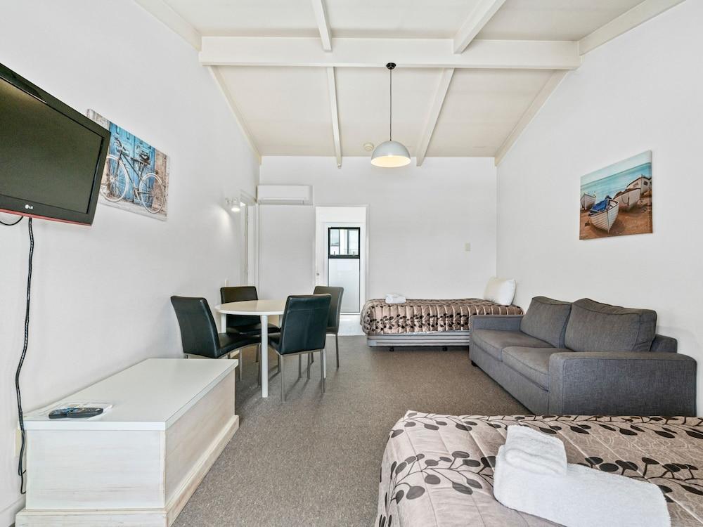 Queenstown Motel Apartments (Adults Only) Dış mekan fotoğraf