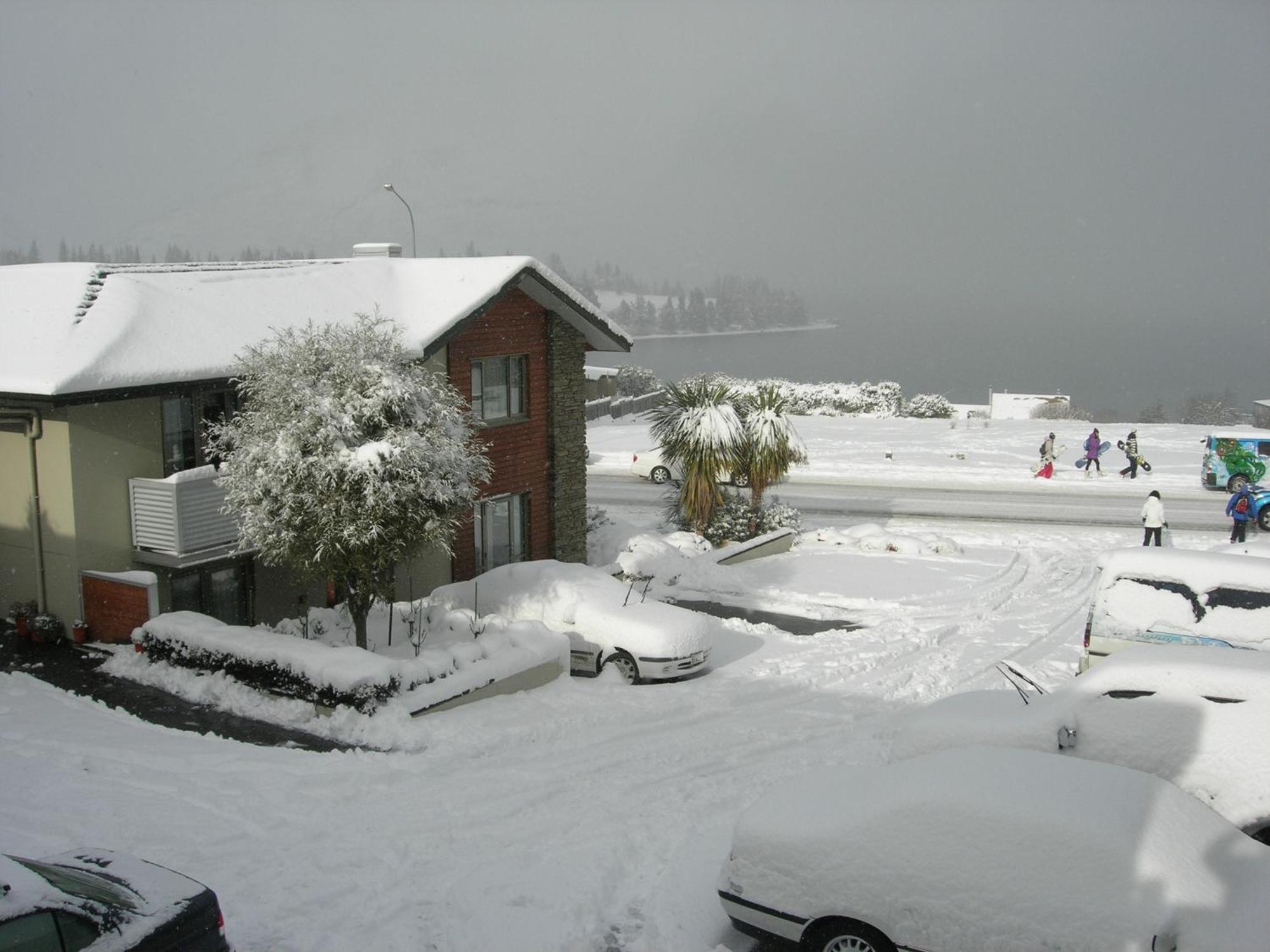 Queenstown Motel Apartments (Adults Only) Dış mekan fotoğraf