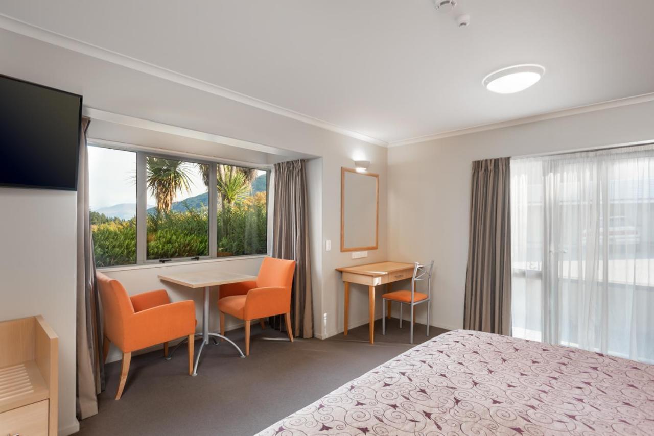 Queenstown Motel Apartments (Adults Only) Dış mekan fotoğraf